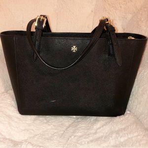 Tory Burch Women’s York Buckle Tote